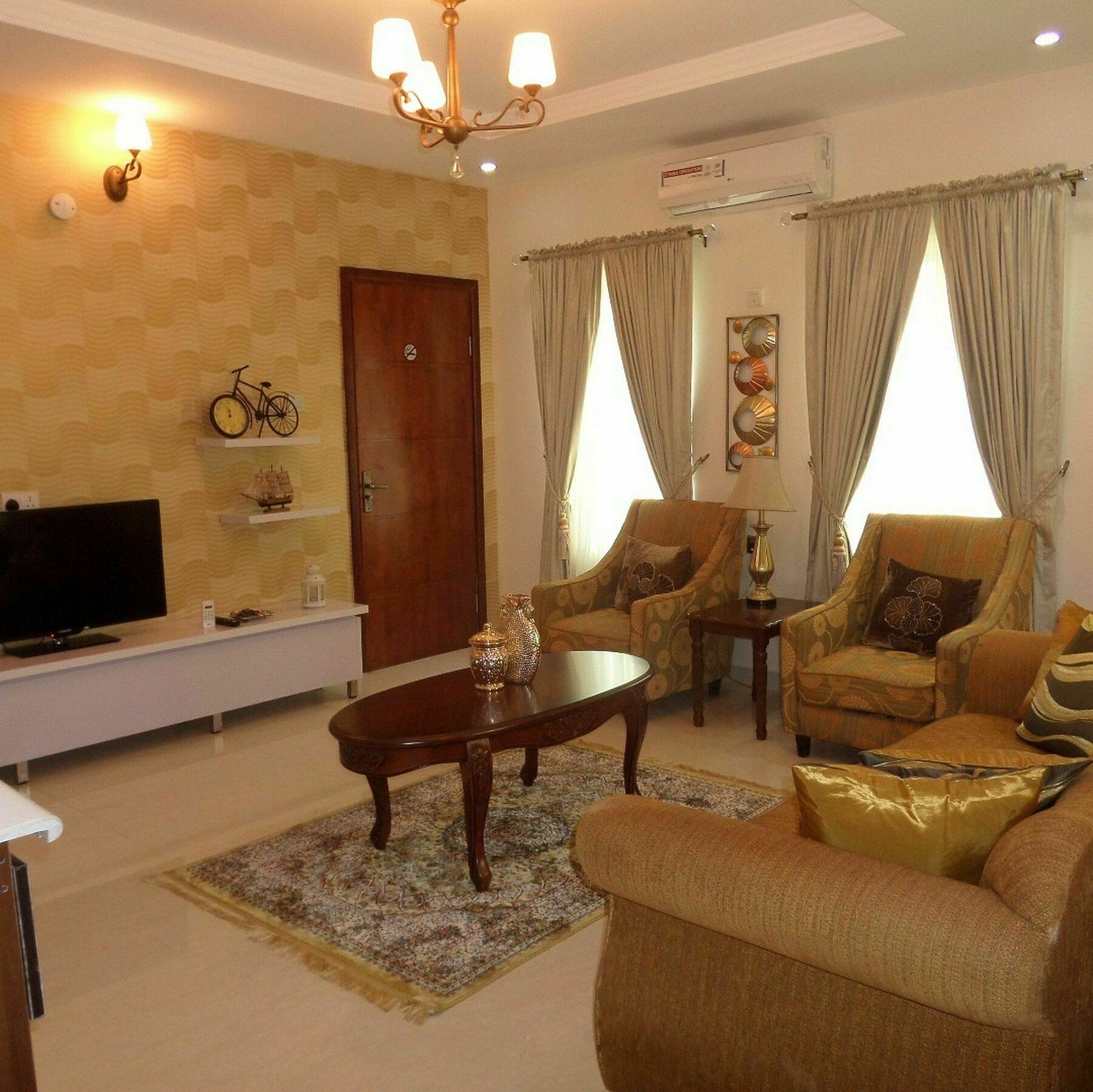Rightgate Hotel Lagos Bagian luar foto