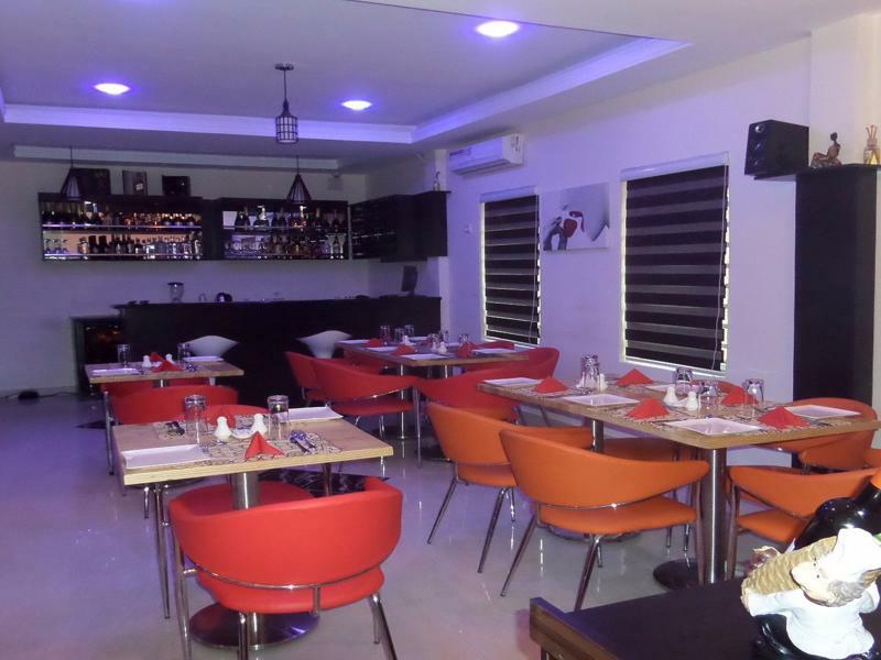 Rightgate Hotel Lagos Bagian luar foto